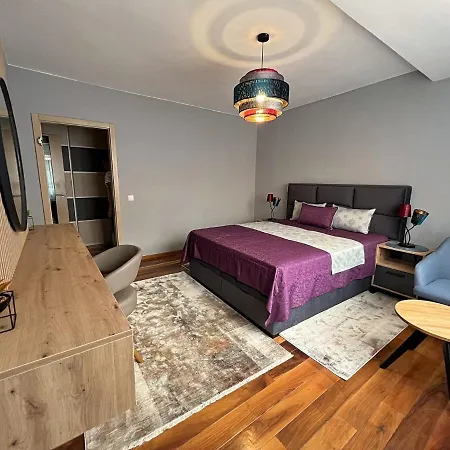 Apartment Astoria M&s *
